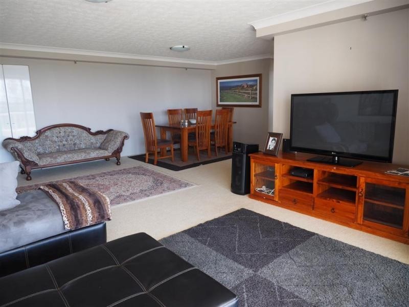 13/7 Oatland Esplanade, Runaway Bay QLD 4216