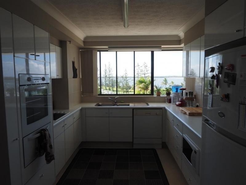 13/7 Oatland Esplanade, Runaway Bay QLD 4216