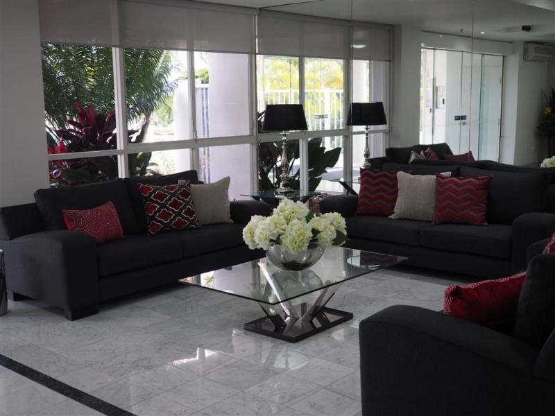 13/7 Oatland Esplanade, Runaway Bay QLD 4216