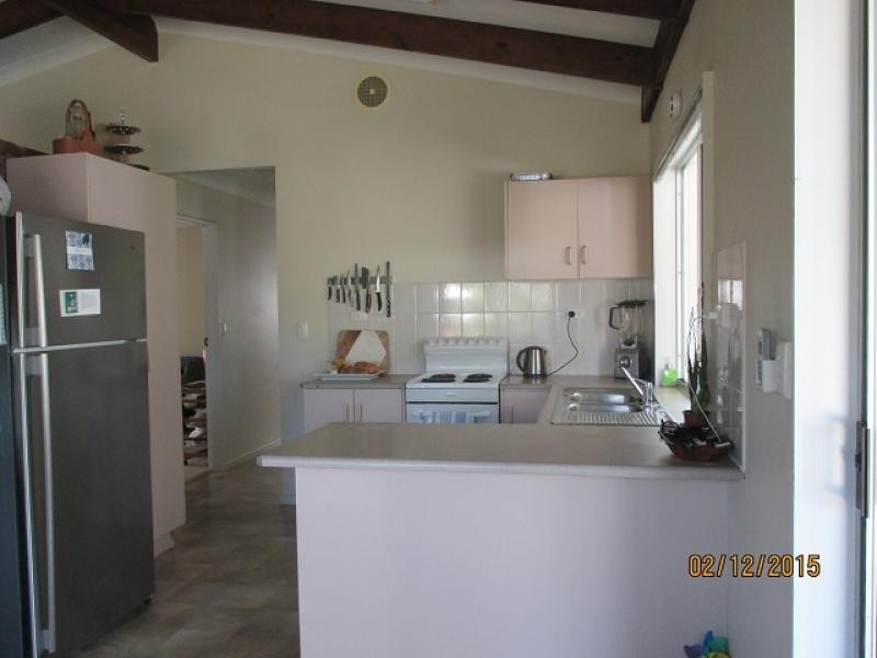 19 Leila Avenue, Rasmussen QLD 4815