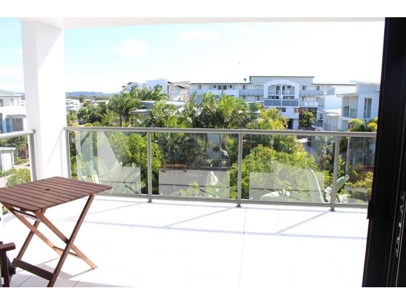 32/4 Grand Parade, Parrearra QLD 4575