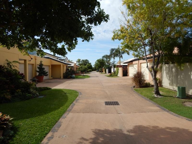 9A Browning Blvd, Battery Hill QLD 4551