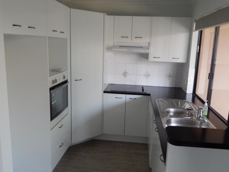 9A Browning Blvd, Battery Hill QLD 4551