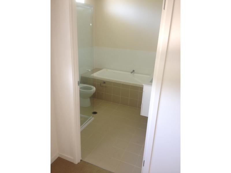 65 Manooka Drive, Cannonvale QLD 4802