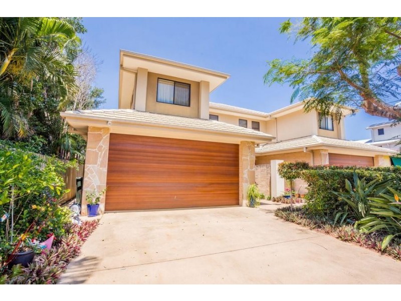 20 Lee Road, Runaway Bay QLD 4216