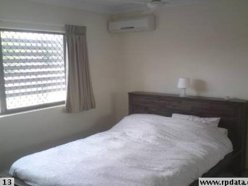 9/12 Bradford street, Labrador QLD 4215