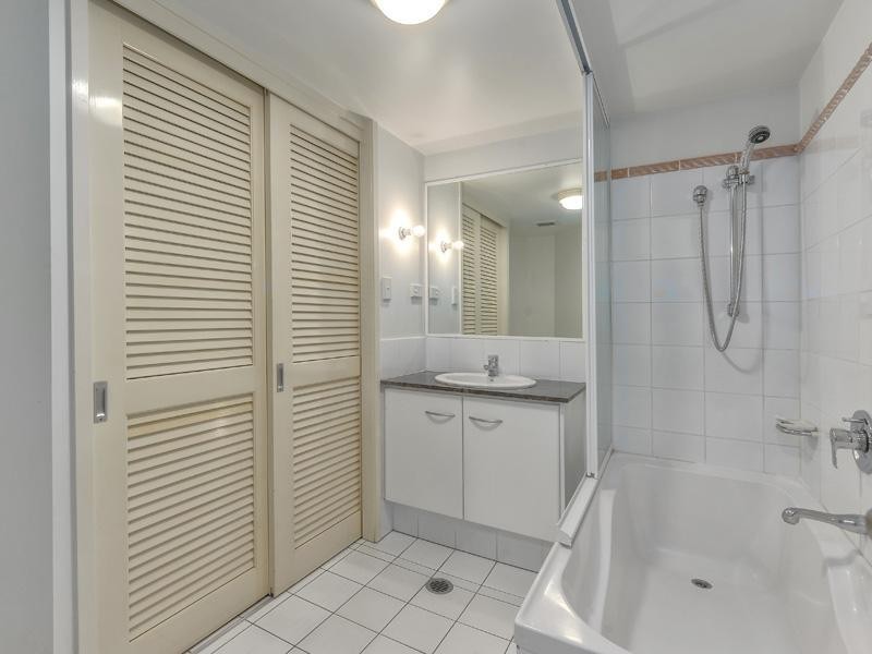 135 Macquarie Street, Teneriffe QLD 4005