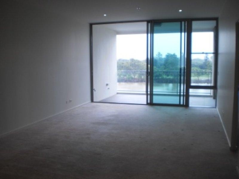 310 / 211 King Arthur Terrace, Tennyson QLD 4105