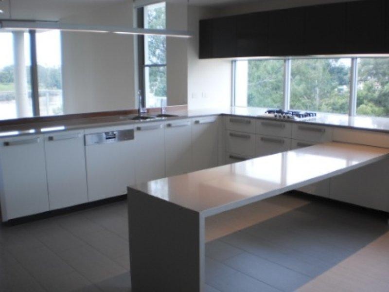 307/211 King Arthur Terrace, Tennyson QLD 4105