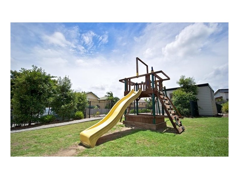 2a / 266 Henty Drive, Redbank Plains QLD 4301