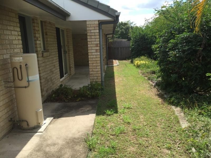 2a / 266 Henty Drive, Redbank Plains QLD 4301