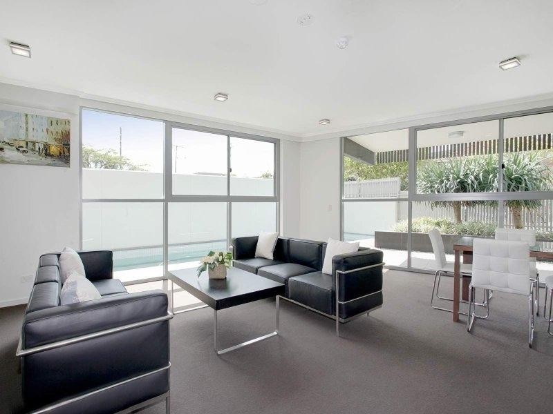 18/75 Barker Street, New Farm QLD 4005