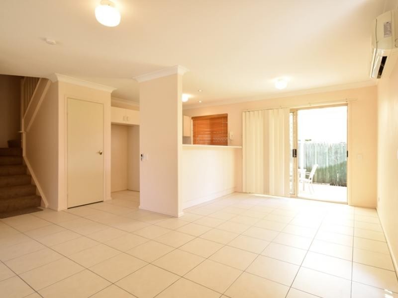 77 Nursery Ave, Runcorn QLD 4113