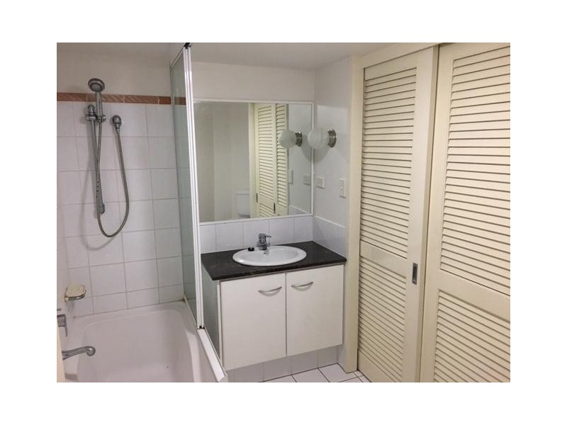 135 Macquarie Street, Teneriffe QLD 4005