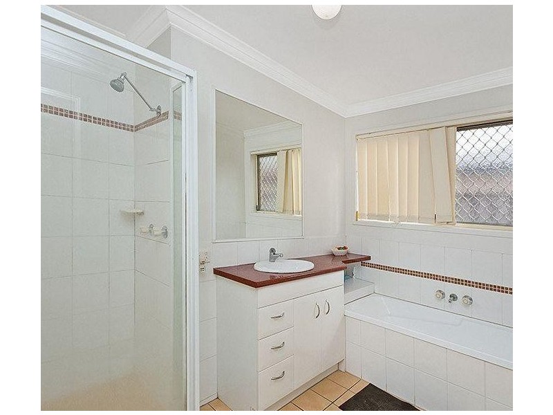 8 Clifford Close, Kuraby QLD 4112