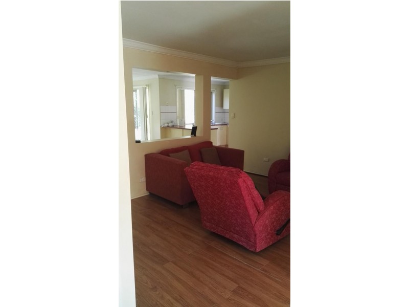 8 Clifford Close, Kuraby QLD 4112