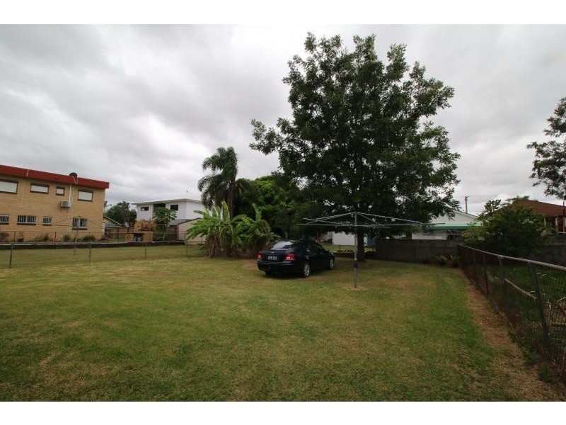 49 Nudgee Road, Hamilton QLD 4007