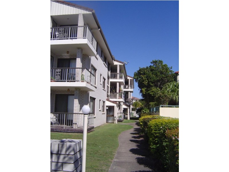 4/138 MARINE PARADE, Southport QLD 4215