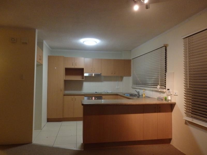 4/138 MARINE PARADE, Southport QLD 4215