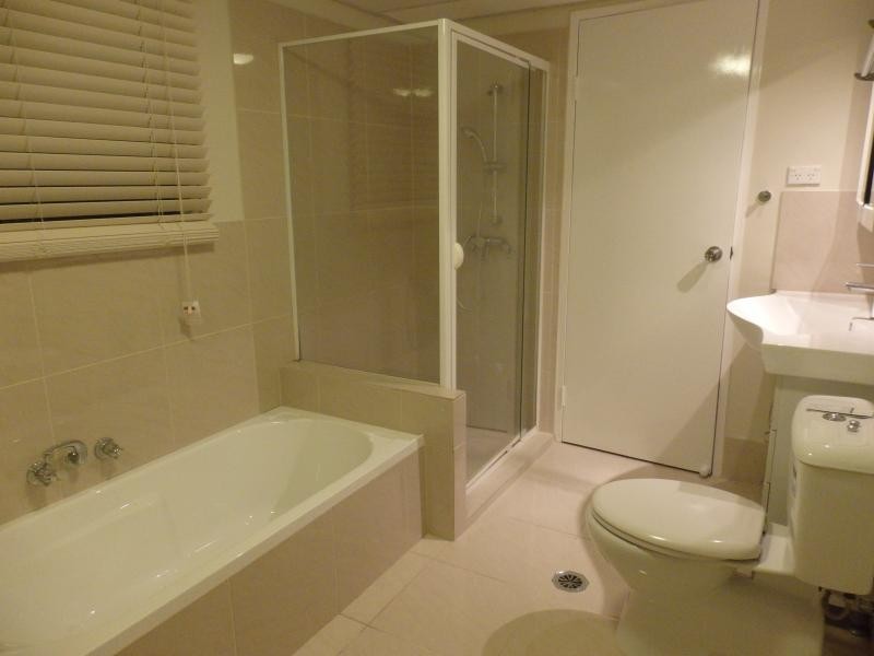 4/138 MARINE PARADE, Southport QLD 4215