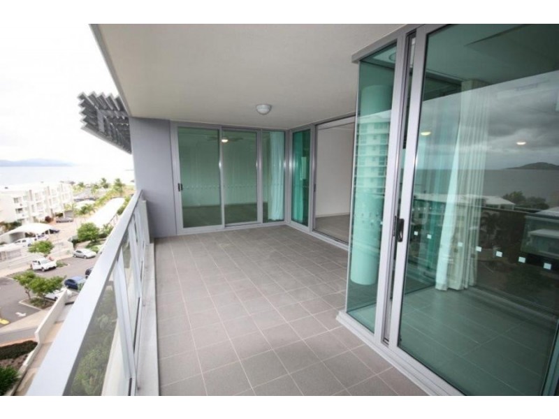 2509/6 Mariners Drive, Townsville City QLD 4810