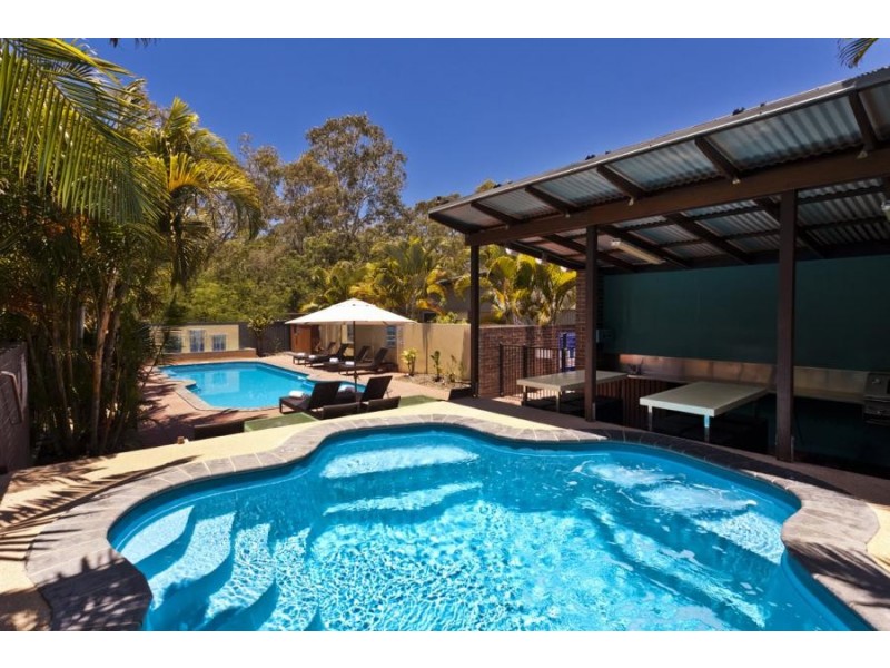 06/80 Moolyyir Steet, Urangan QLD 4655