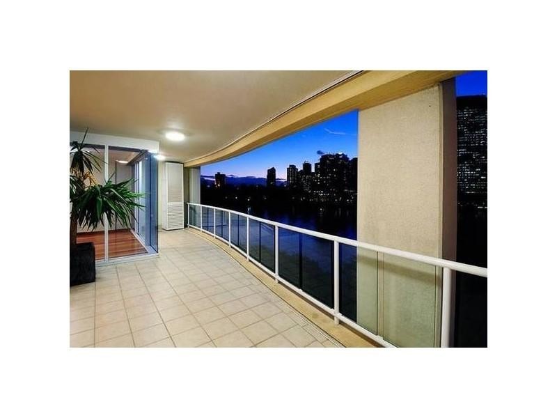 321 Main street, Kangaroo Point QLD 4169