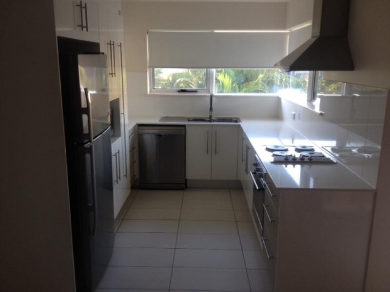 65 Manooka Drive, Cannonvale QLD 4802