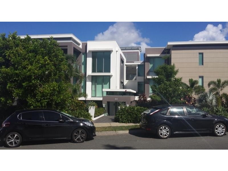 22 Ben Lexcen Place, Robina QLD 4226