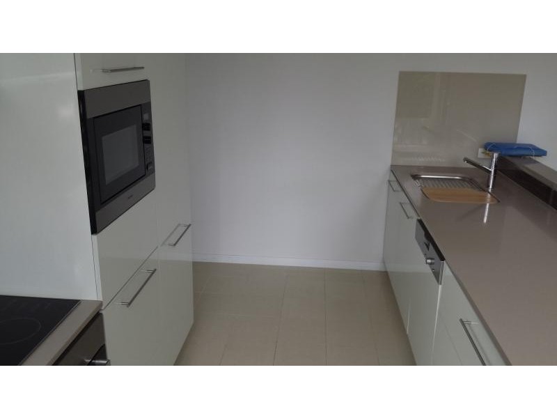 22 Ben Lexcen Place, Robina QLD 4226