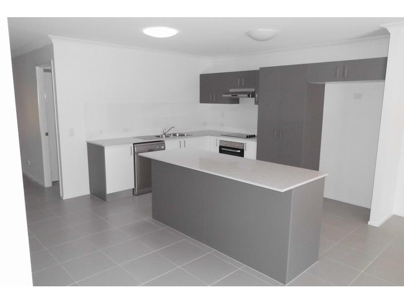 171 / 230 Pulgul St, Urangan QLD 4655