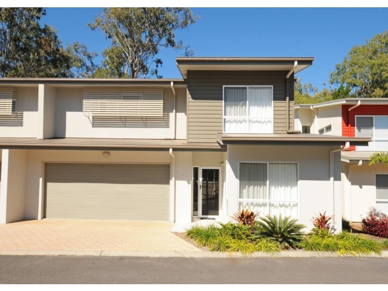 71 Elizabeth st, Urangan QLD 4655