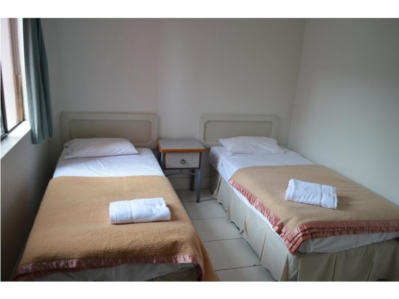 38 Enderley Avenue, Surfers Paradise QLD 4217