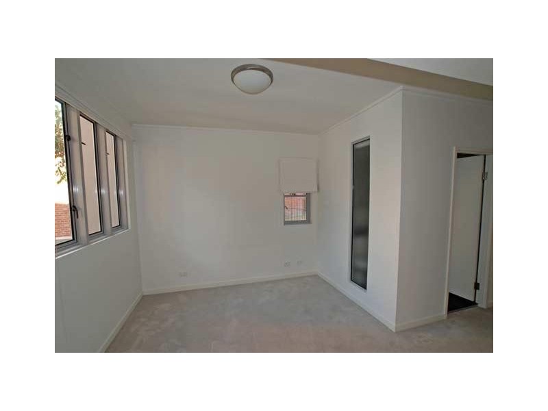 44E/ 71 Beeston Street, Teneriffe QLD 4005