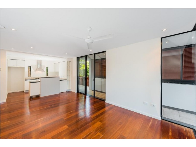 10/26 Holland Street, Toowong QLD 4066