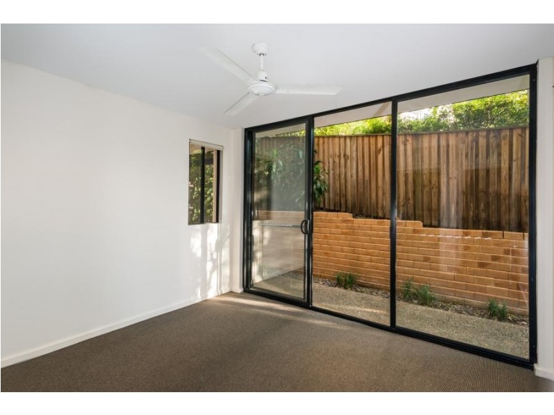 10/26 Holland Street, Toowong QLD 4066