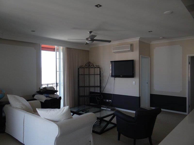 2047/3029 The Boulevard, Carrara QLD 4211