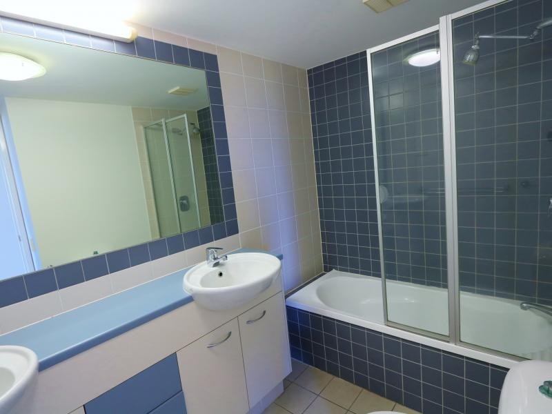 21/70 Norman Crescent, Norman Park QLD 4170