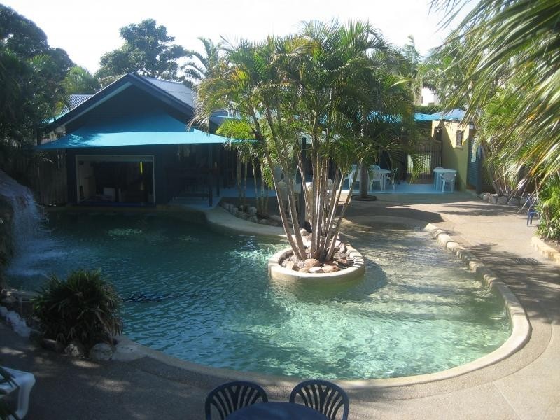 33 Elizabeth Street, Urangan QLD 4655
