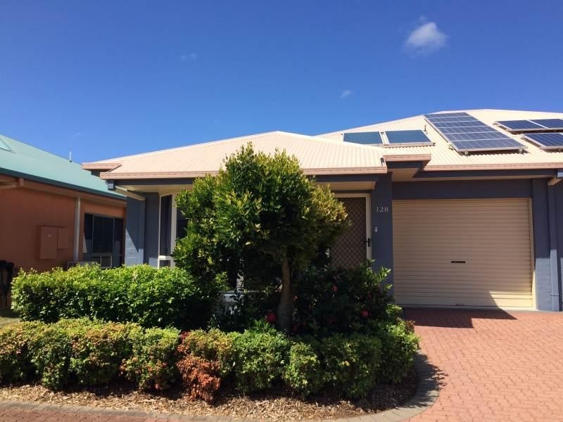 40 Lakeside Crescent, Currimundi QLD 4551