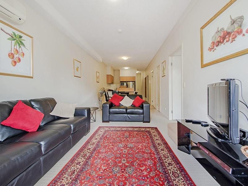 21 Patrick Lane Patrick Lane, Toowong QLD 4066