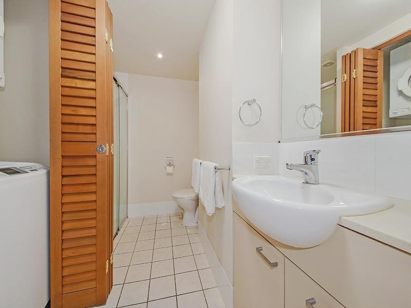 21 Patrick Lane Patrick Lane, Toowong QLD 4066