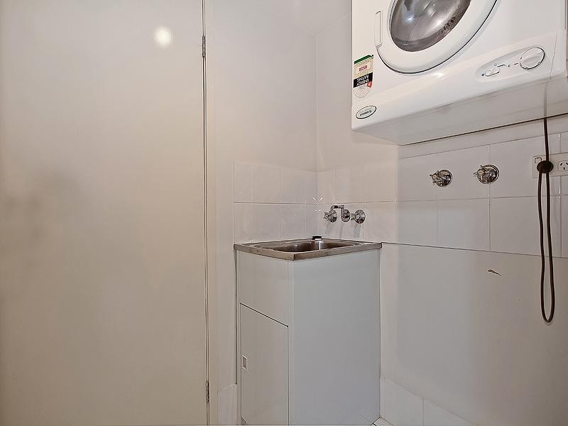 21 Patrick Lane Patrick Lane, Toowong QLD 4066