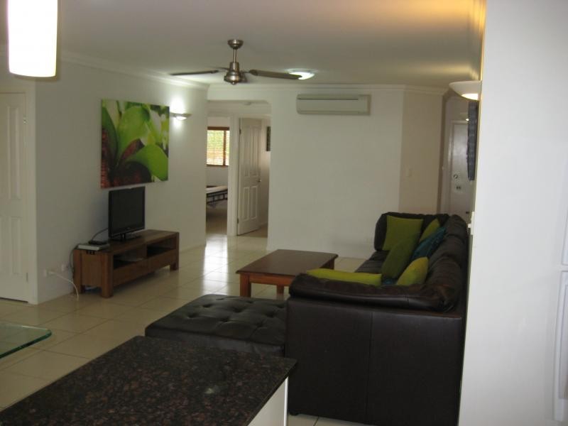 14 75 Spence St, Cairns QLD 4870