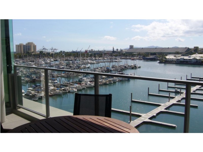 1703/6 Mariners Drive, Townsville City QLD 4810