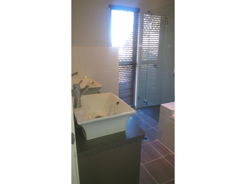 25 Esplanade, Point Vernon QLD 4655