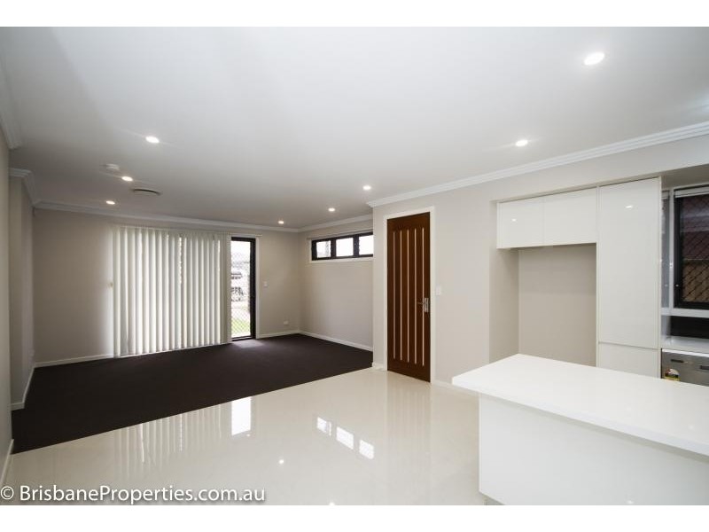 10 / 86 Grace Street, Leichhardt QLD 4305