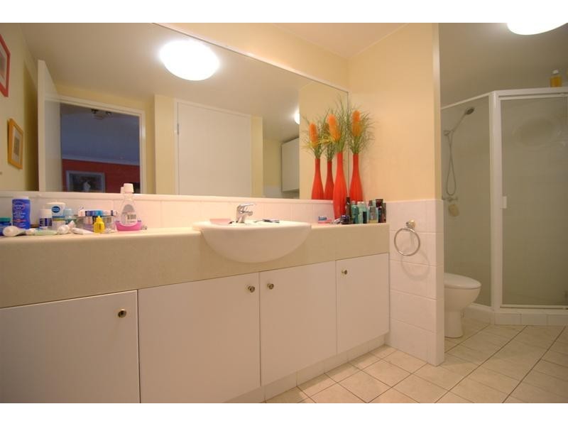 45 Deakin Street, Kangaroo Point QLD 4169