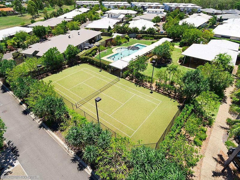 01/ 230 Pulgul St, Urangan QLD 4655