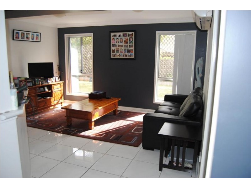 10 Mead Place, Calamvale QLD 4116